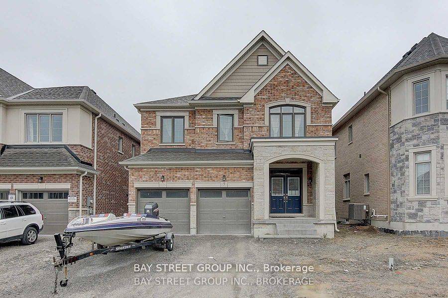 East Gwillimbury, ON L9N 0T4,7 Yarrow LN