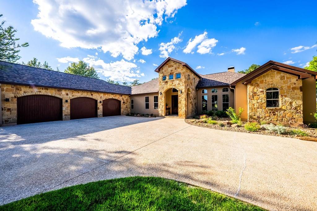 Kerrville, TX 78028,2936 Dry Hollow DR