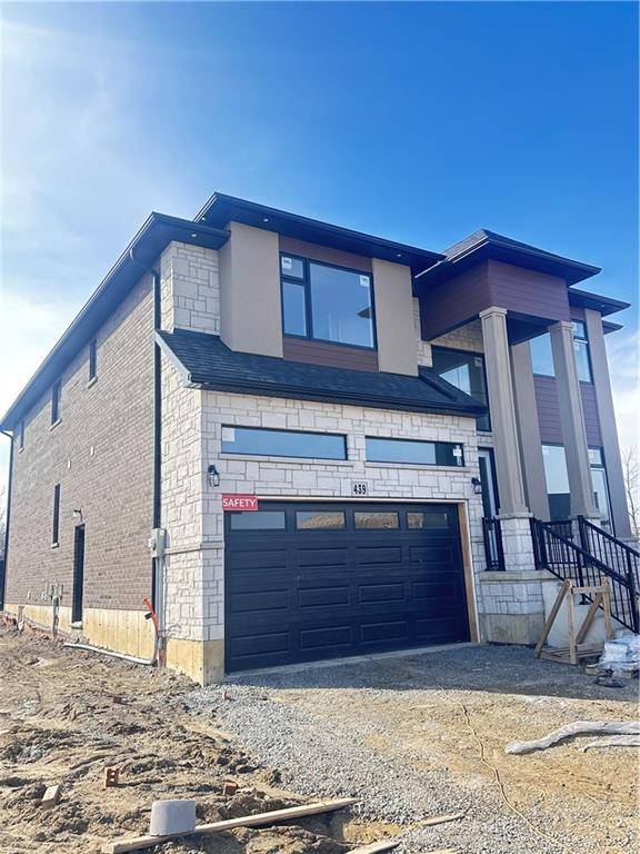439 KLEIN Circle, Ancaster, ON L9K 1R4