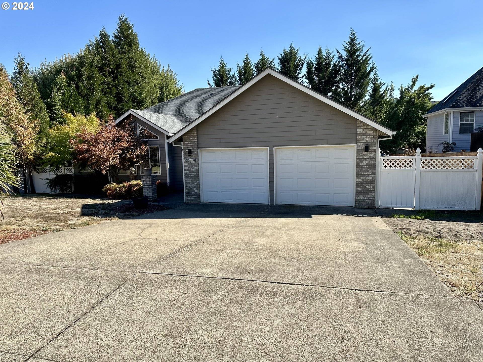 Roseburg, OR 97471,2375 NW WITHERSPOON AVE