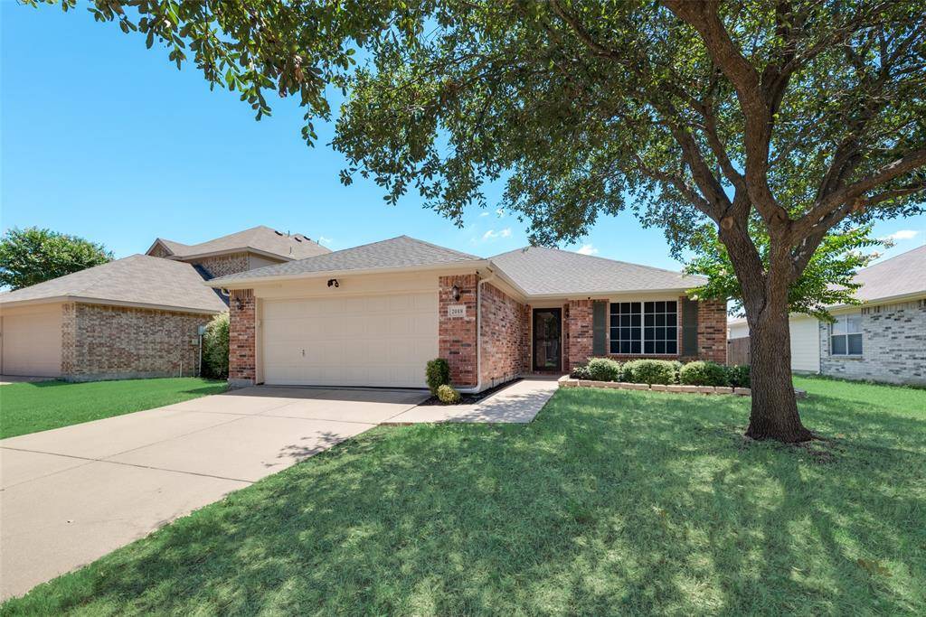 Heartland, TX 75126,2018 Club Oak Drive