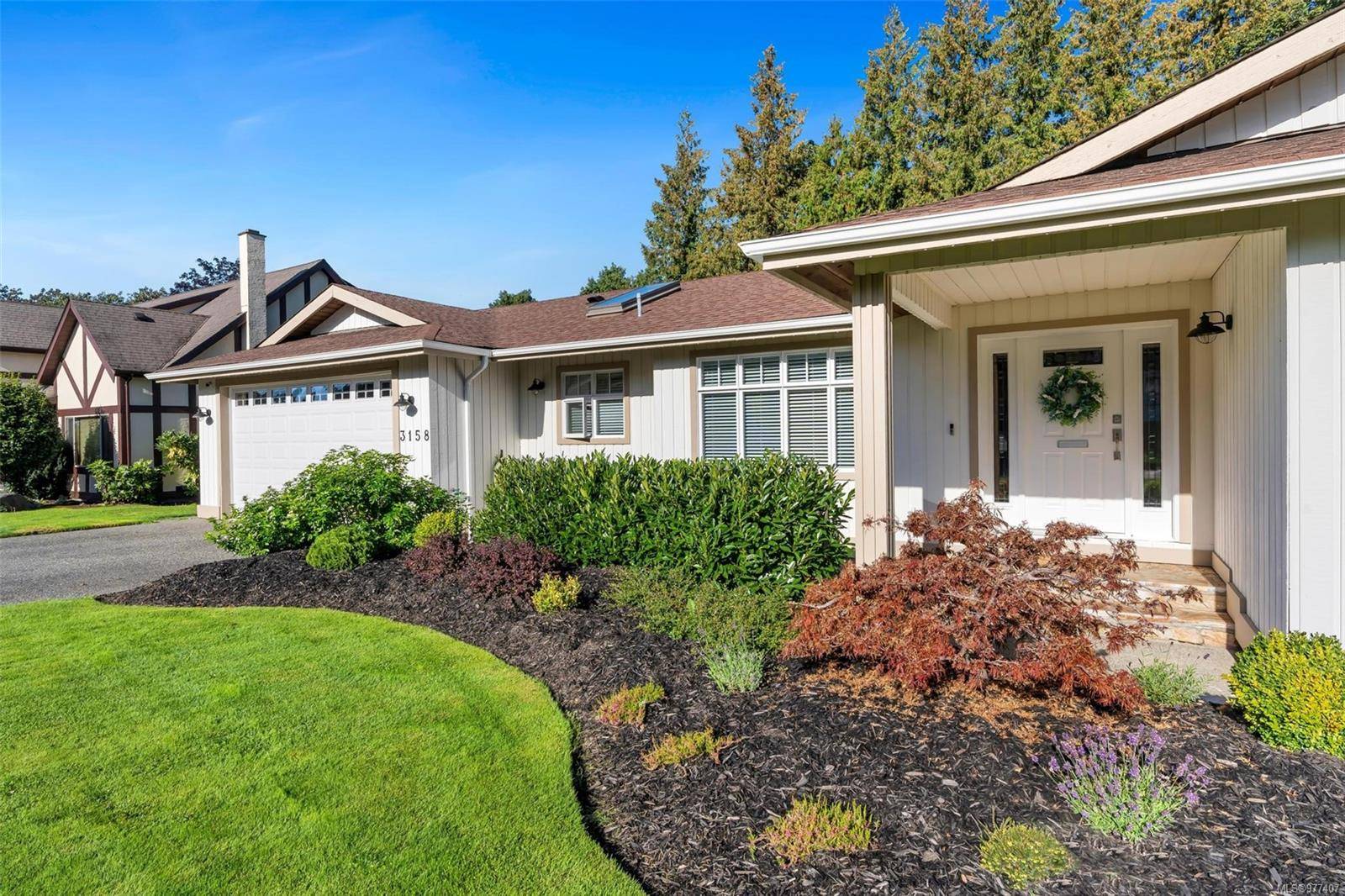 Oak Bay, BC V8P 5N2,3158 Wessex Close