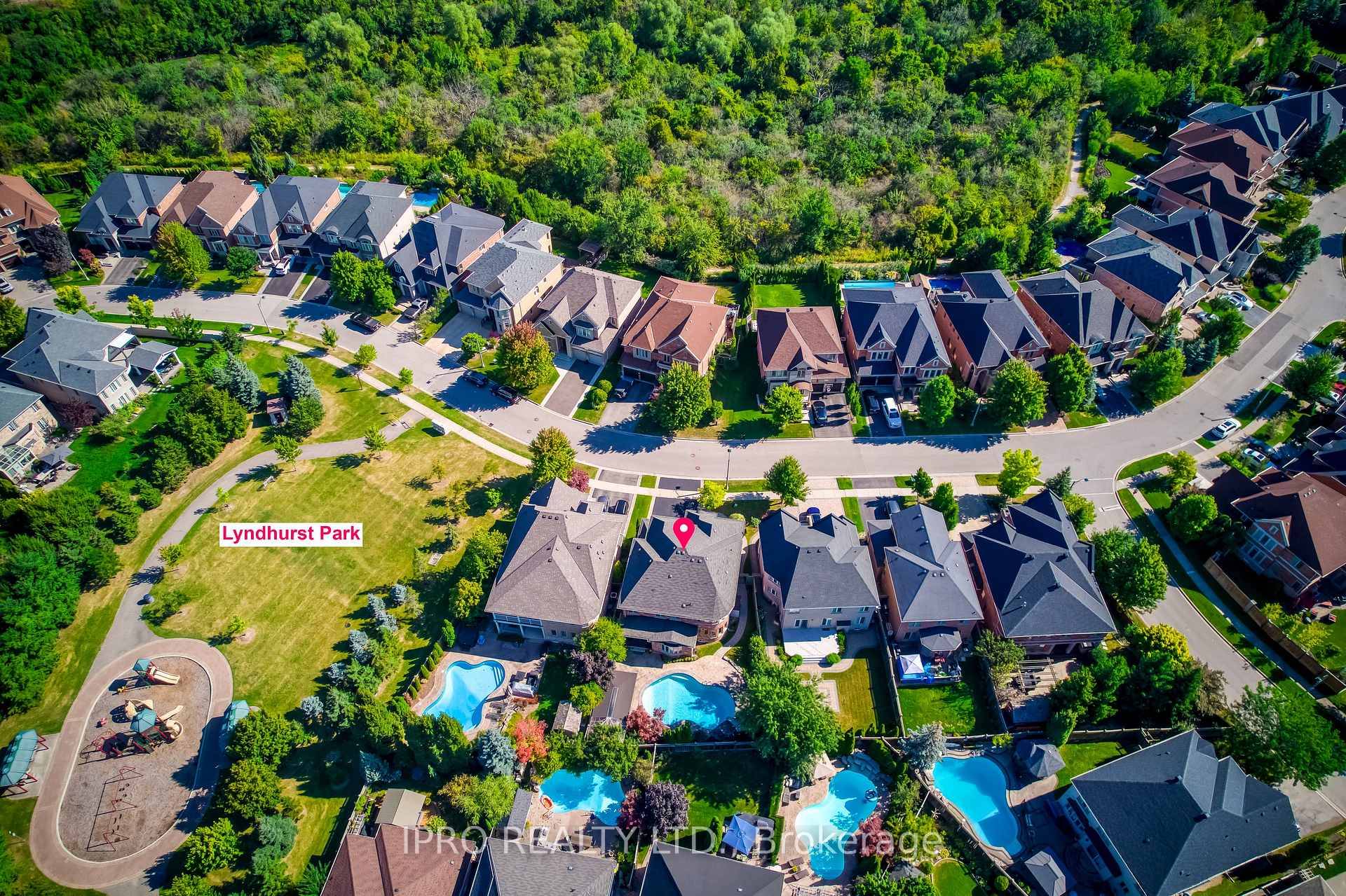 2360 Lyndhurst DR, Oakville, ON L6H 7V7