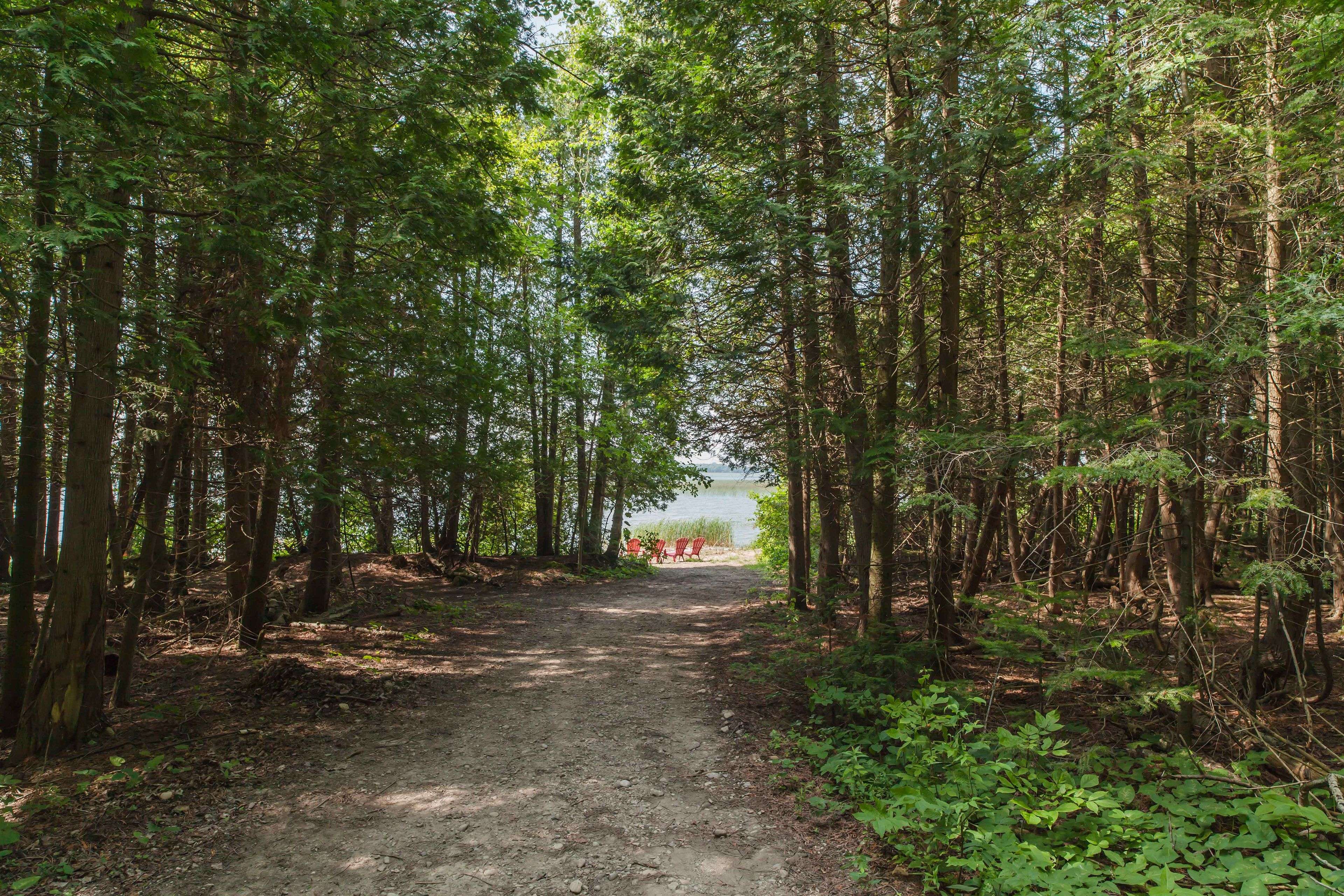 South Bruce Peninsula, ON N0H 2T0,15 Cedar TRL