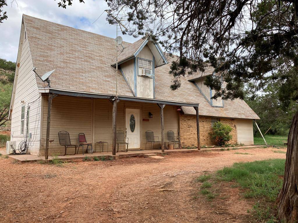 Bronte, TX 76933,3558 NW Railroad St