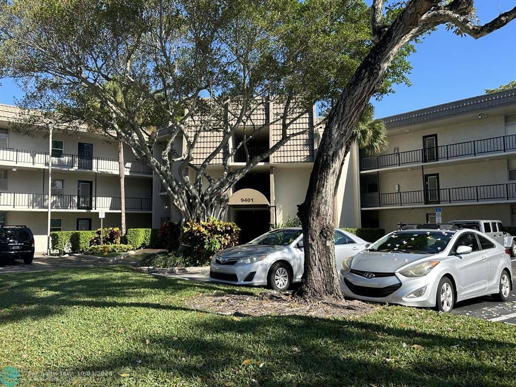 Tamarac, FL 33321,9401 Lime Bay Blvd  #115