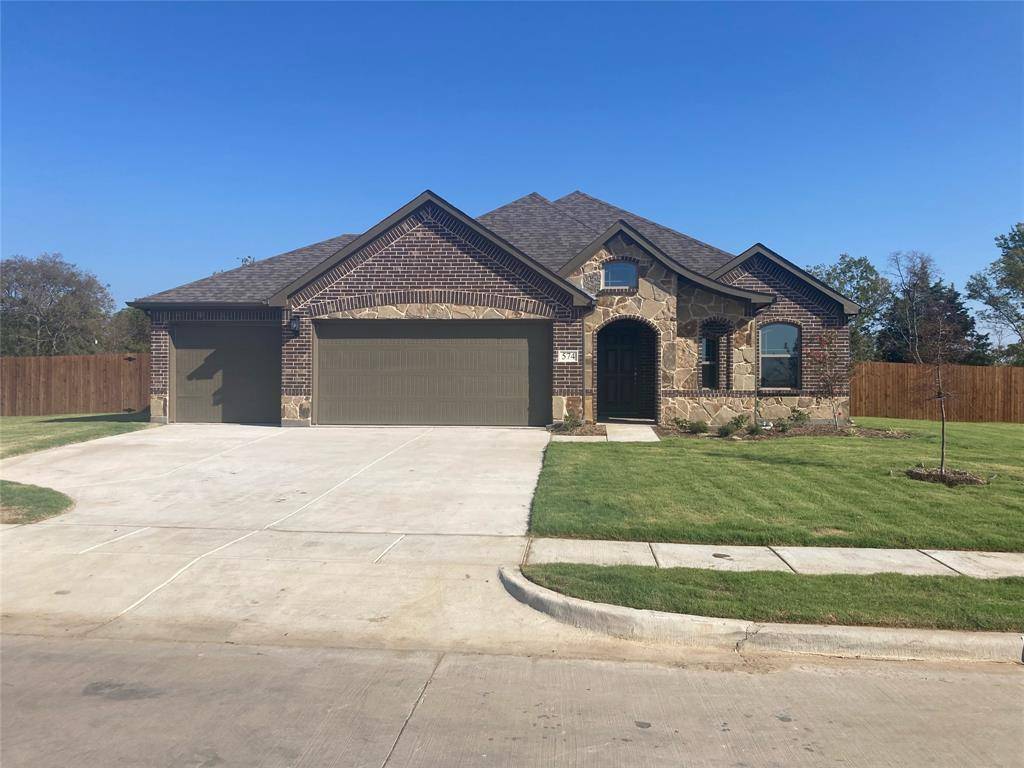 Cleburne, TX 76033,706 Broken Bow Lane