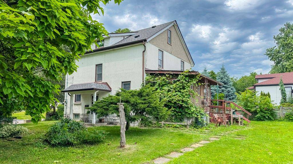 339 OLD GUELPH Road, Dundas, ON L9H 5V5
