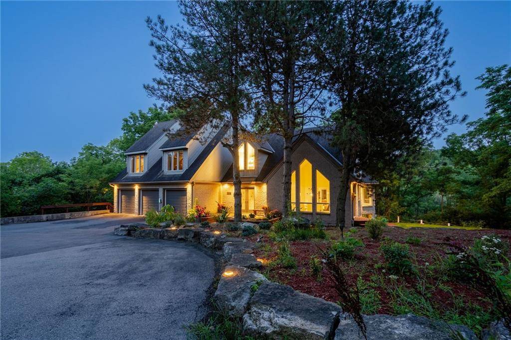 774 OLD DUNDAS Road, Ancaster, ON L9H 5E3