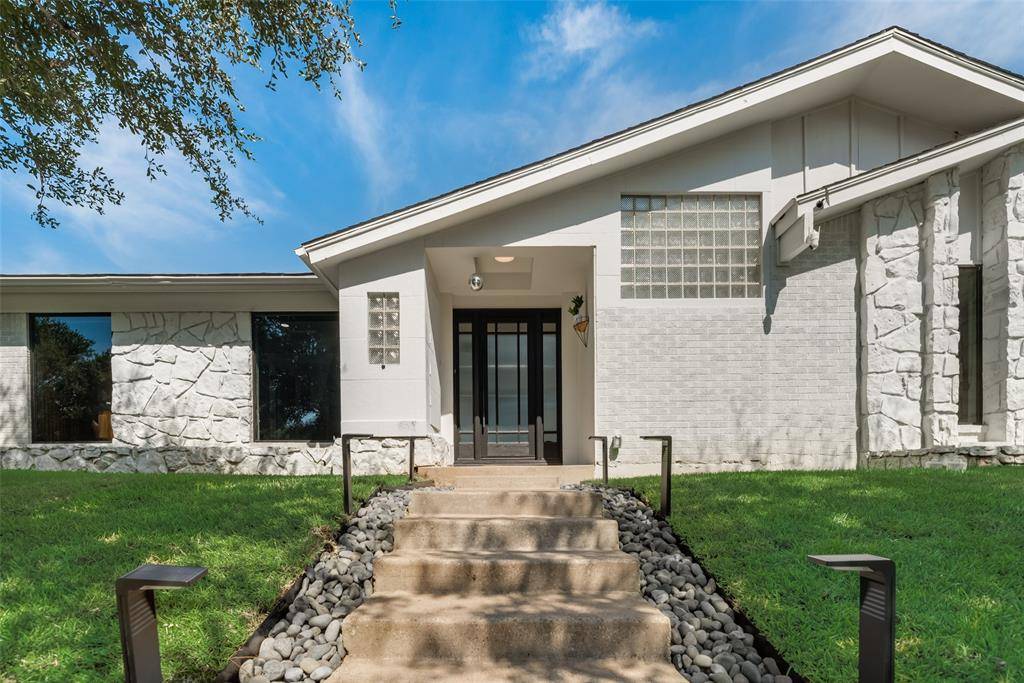 Euless, TX 76040,1401 Woodvine Drive