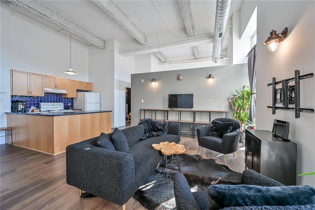 11 REBECCA Street #308, Hamilton, ON L8R 3H7