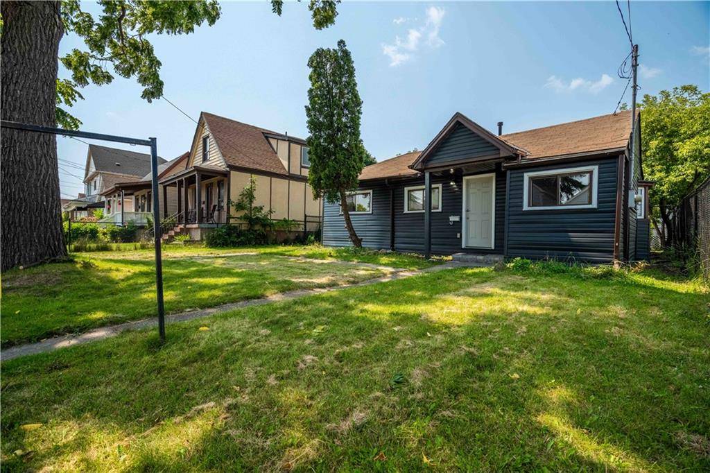 127 ROBINS Avenue, Hamilton, ON L8H 4N5