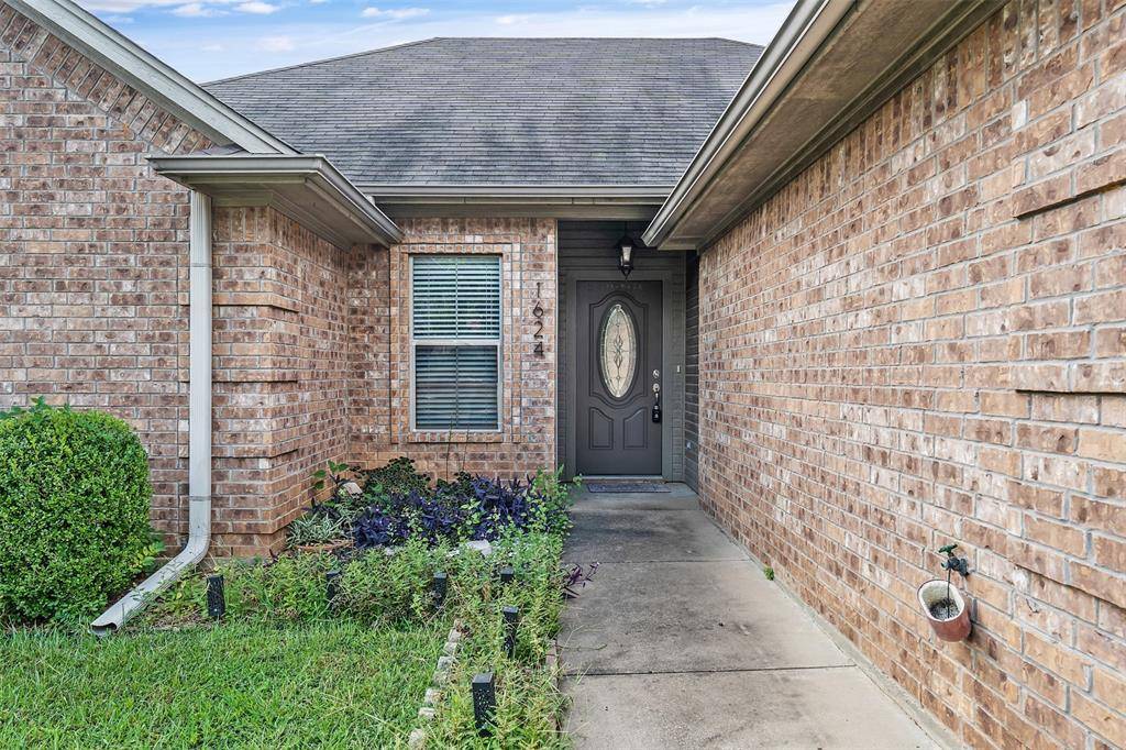 Tyler, TX 75701,1624 Crockett Drive