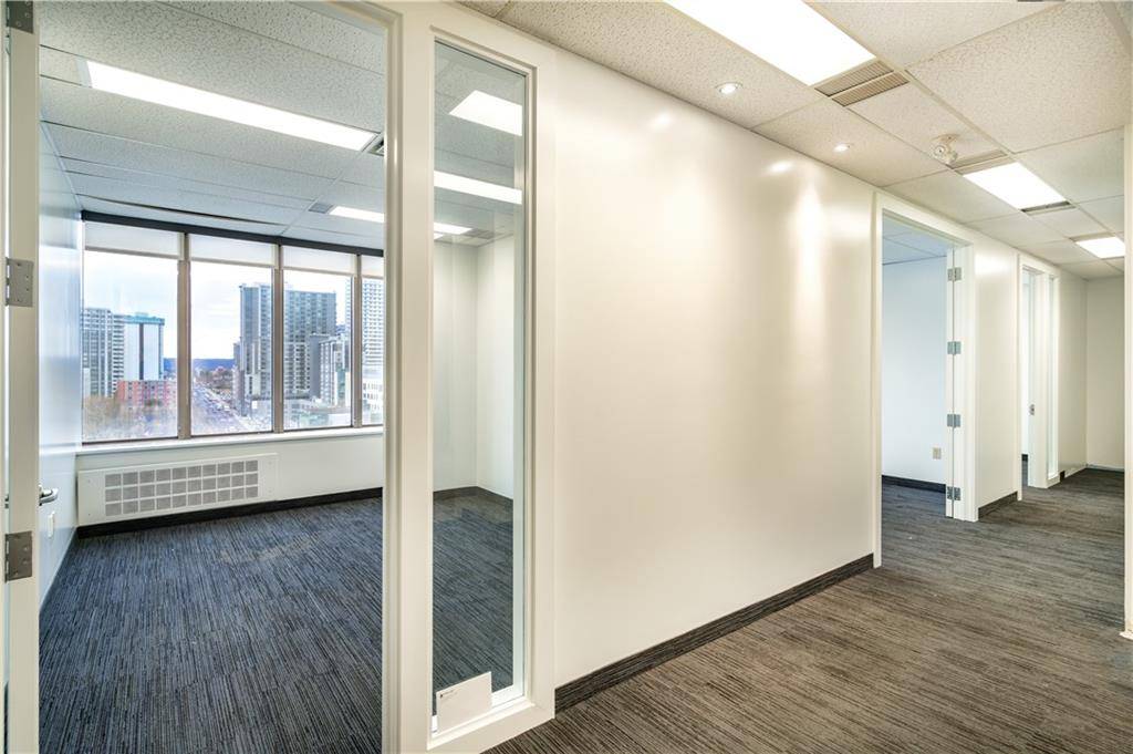 25 Main Street #1001, Hamilton, ON L8P 1H1