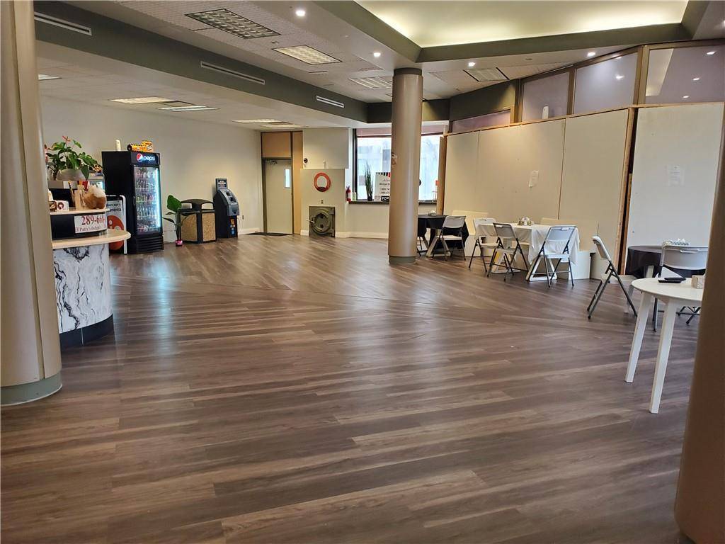 4365 QUEEN Street #Main, Niagara Falls, ON L2E 2K9