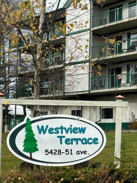 Rocky Mountain House, AB T4T 1W1,5428 51 AVE #402