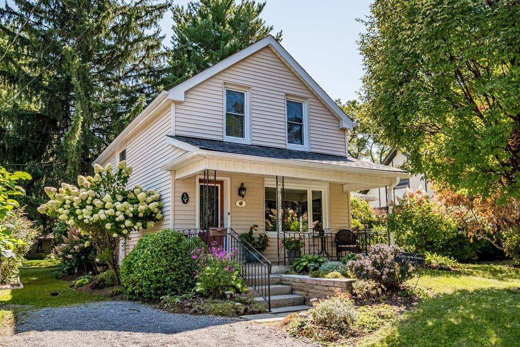 5 ROWANWOOD Avenue, Hamilton, ON L9H 4C9