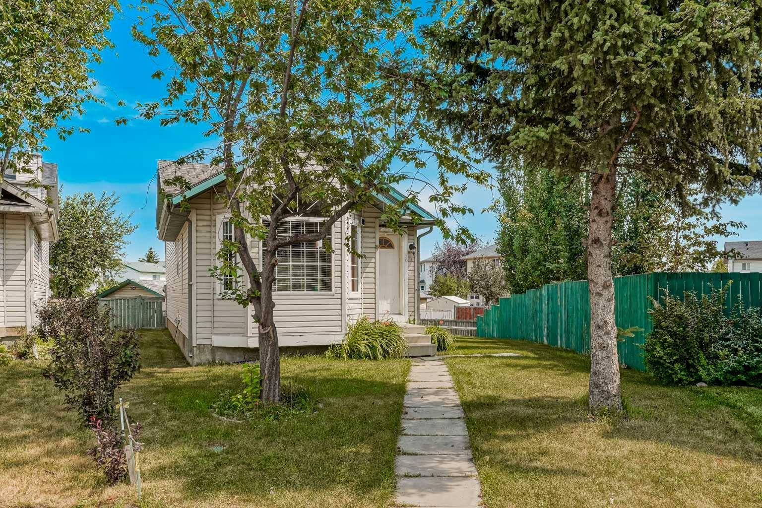 Calgary, AB T1Y 6V1,56 Laguna Close NE