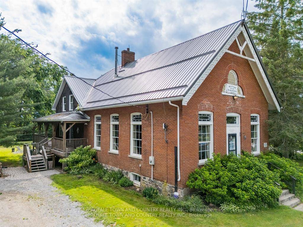 Kawartha Lakes, ON K0M 2C0,275 Valentia RD