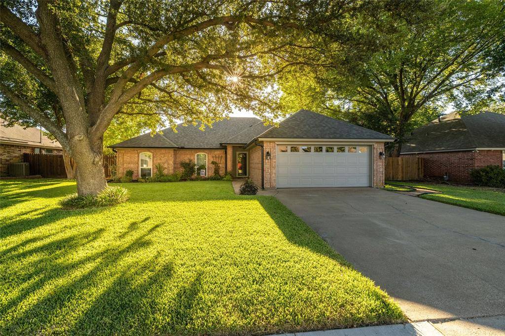 Keller, TX 76248,320 Roy Lane