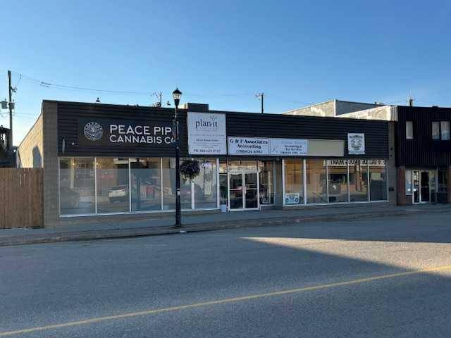 Peace River, AB T8S1S4,10032 100 ST