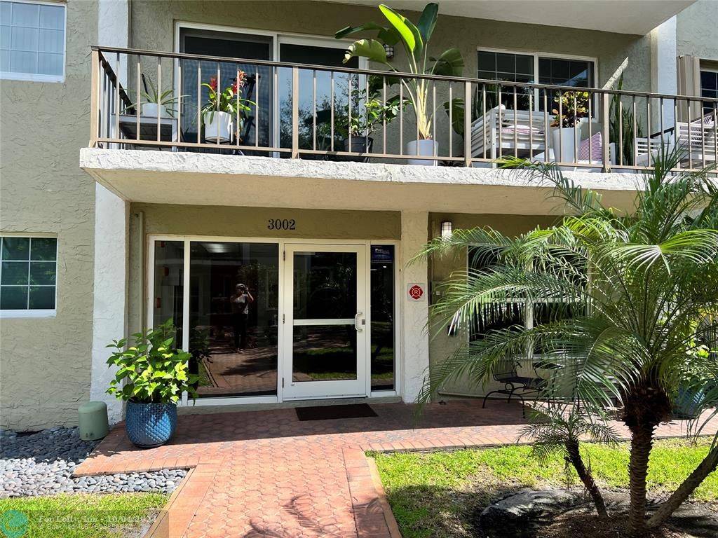 Wilton Manors, FL 33334,3002 NE 5th Ter  #304B