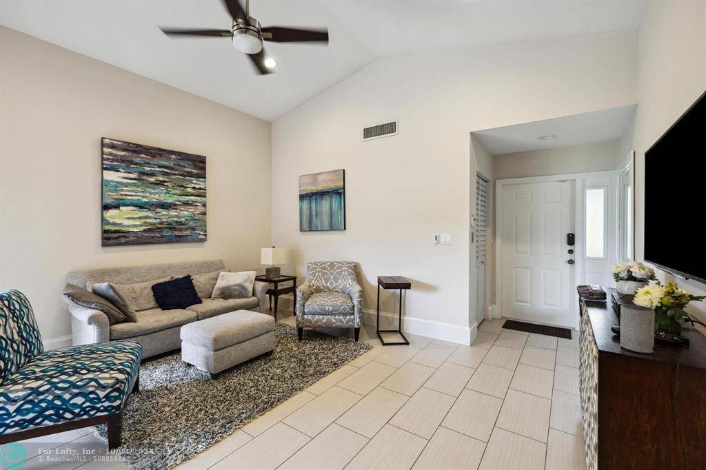 Deerfield Beach, FL 33442,3074 Deer Creek Lake Shore Dr  #3074