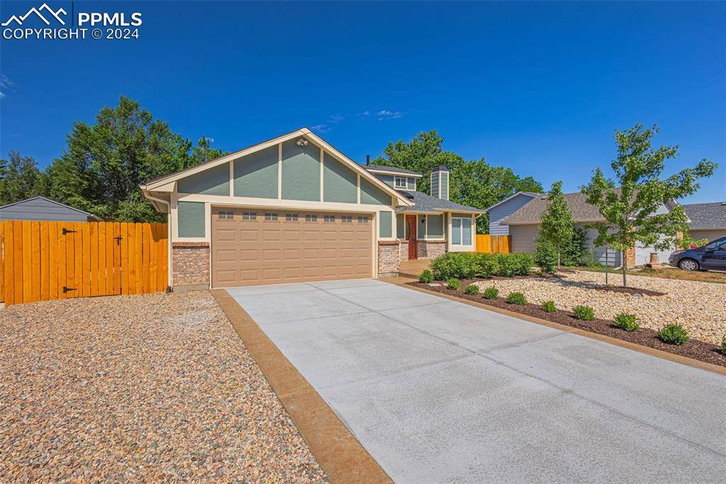 Colorado Springs, CO 80915,1850 Heatherdale DR