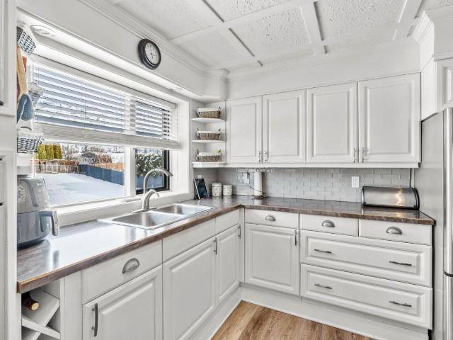 4270 SPURRAWAY ROAD, Kamloops, BC V2H 1L2