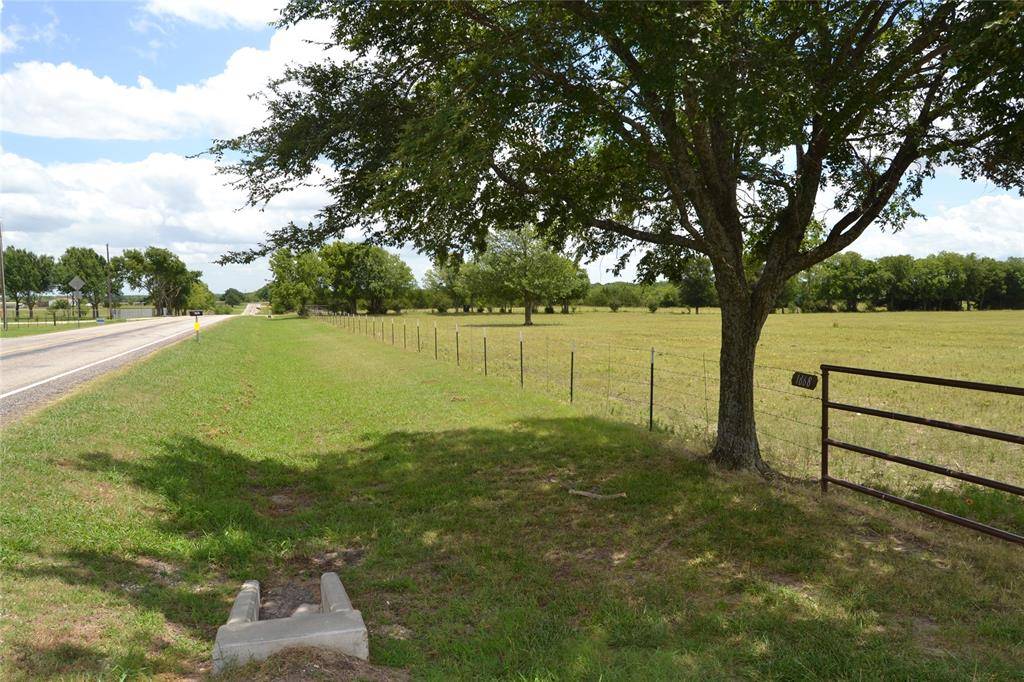 Savoy, TX 75479,1668 S FM 1752