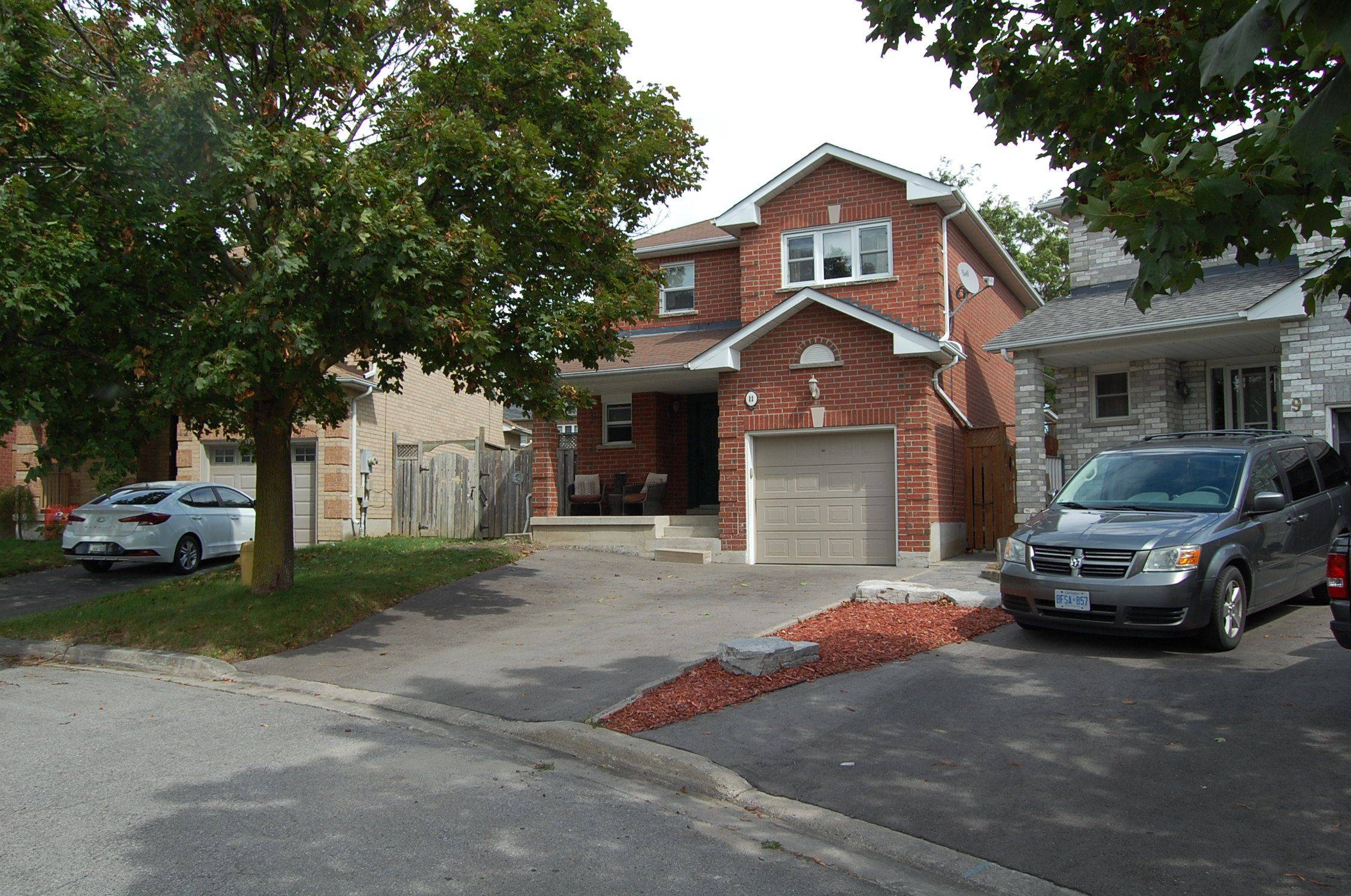 Clarington, ON L1C 4M6,11 Campling CT