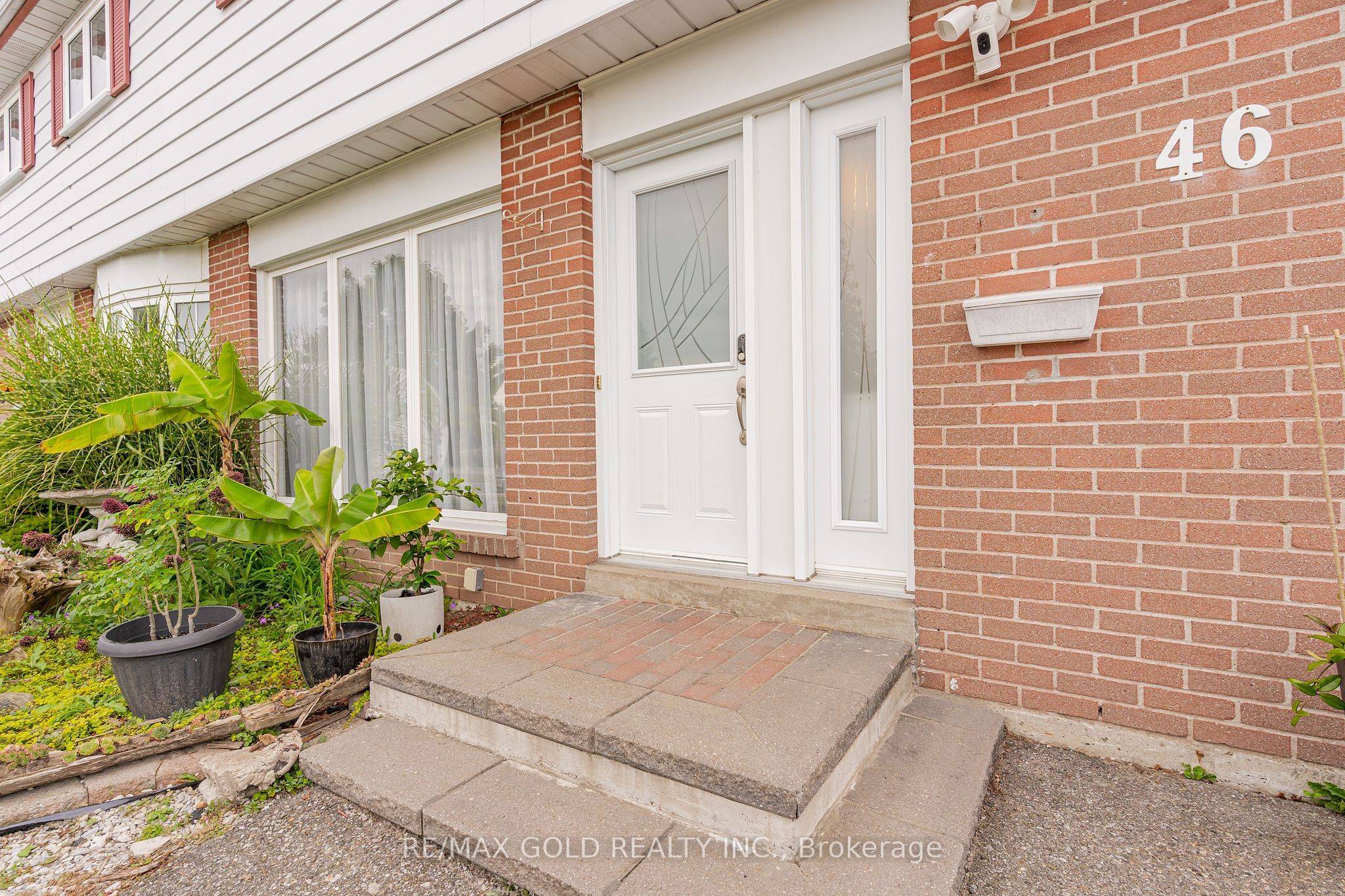 Brampton, ON L6T 3L7,46 Deeside CRES