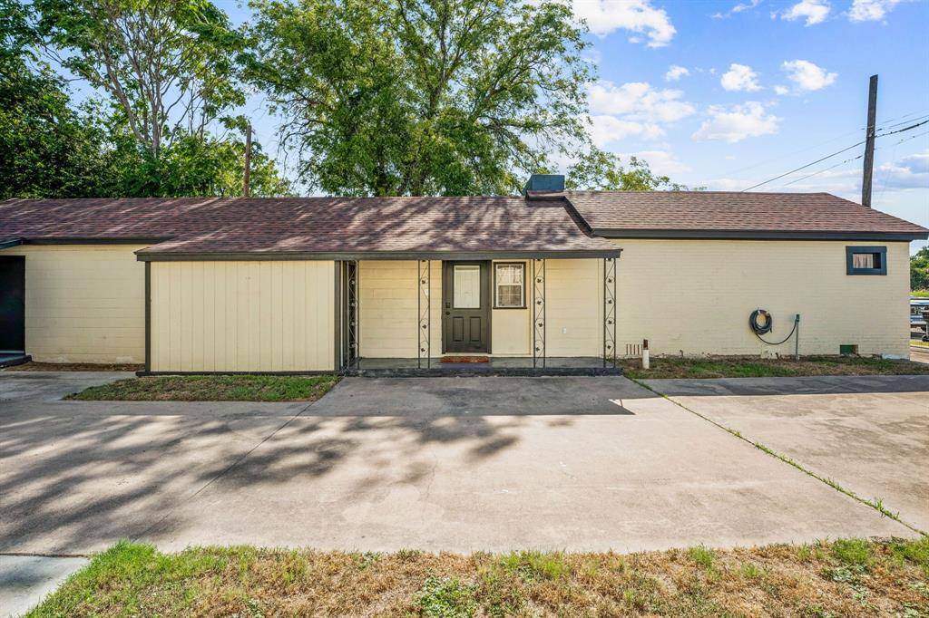 Gordon, TX 76453,117 E Crockett Street