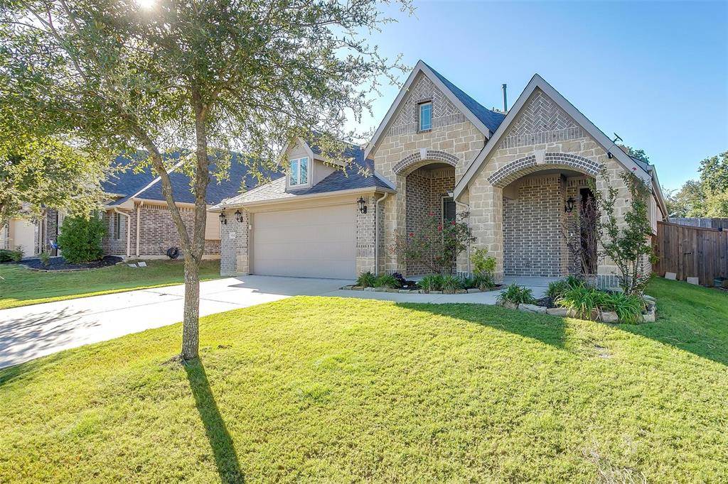 Burleson, TX 76028,904 Robles Way