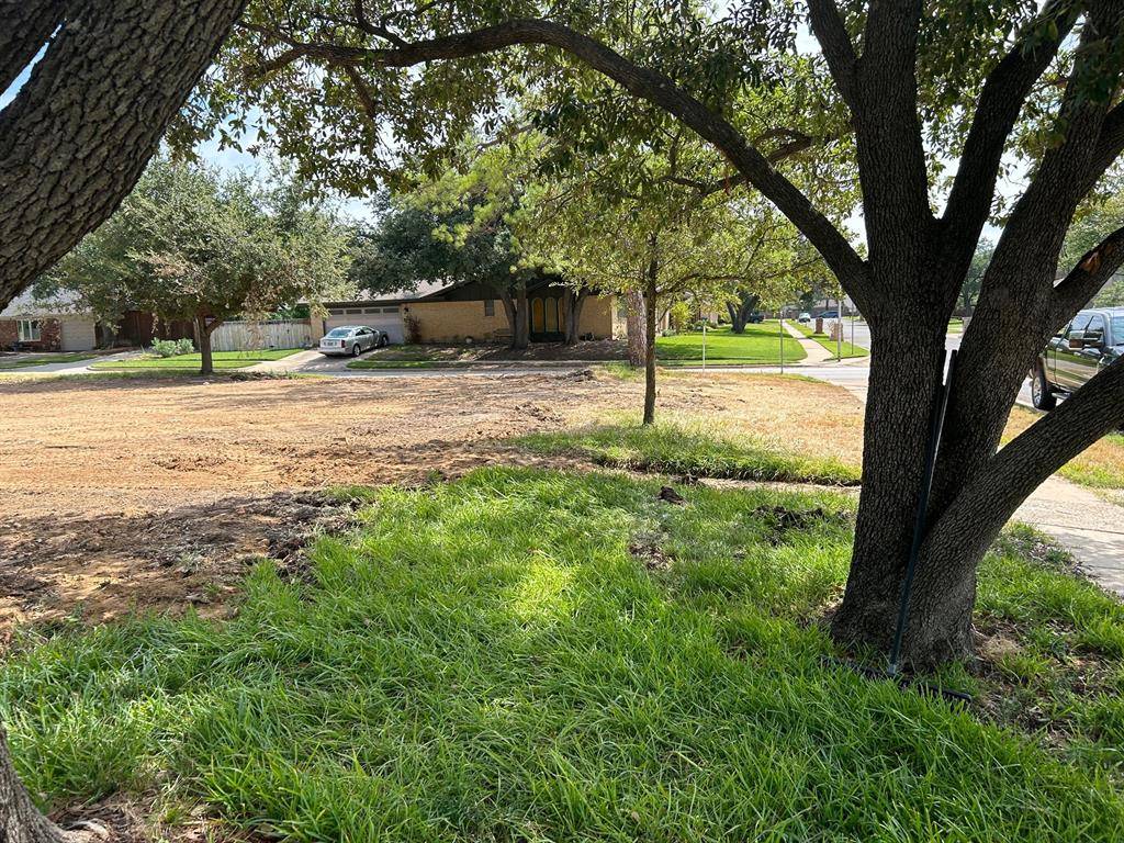 Pantego, TX 76013,3311 Country Club Road