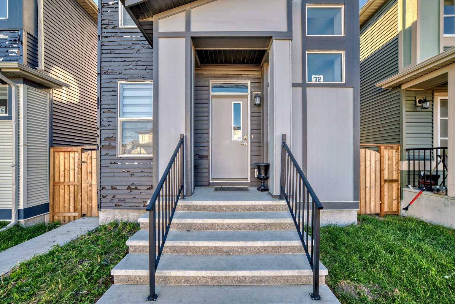 Calgary, AB T3P 1P1,72 Howse HTS NE