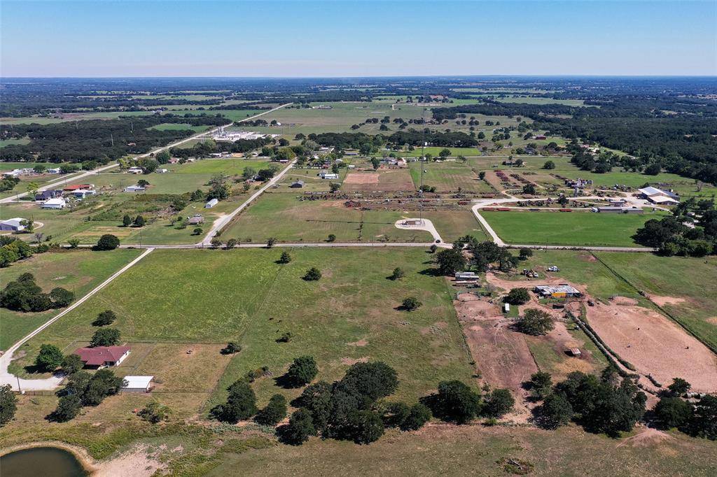 Bowie, TX 76230,4.97 ac Well Service Rd