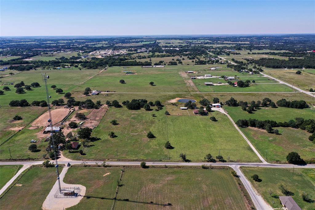 Bowie, TX 76230,4.97 ac Well Service Rd