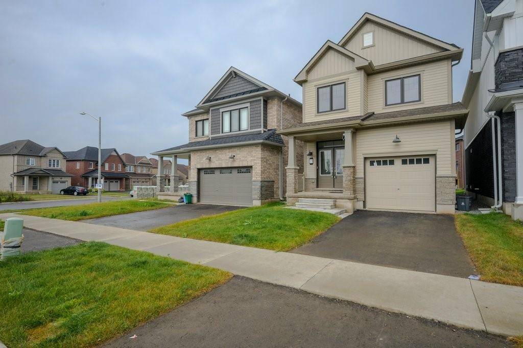 15 AVIRON Crescent, Welland, ON L3B 0M3