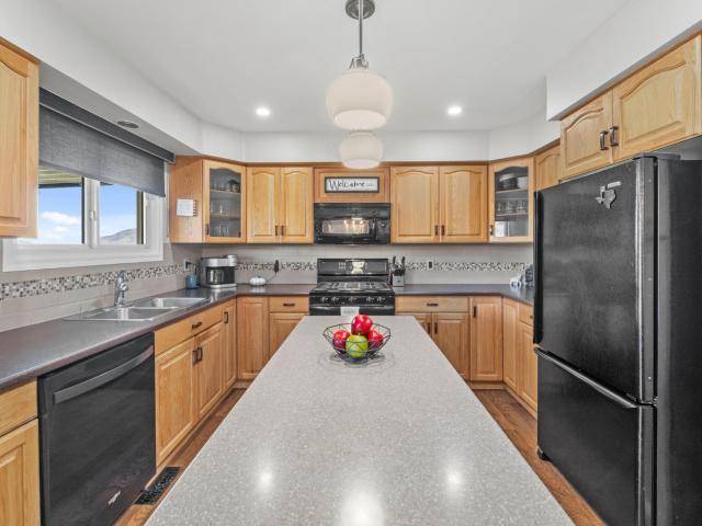 Kamloops, BC V2E 1J3,1880 SPRINGHILL DRIVE