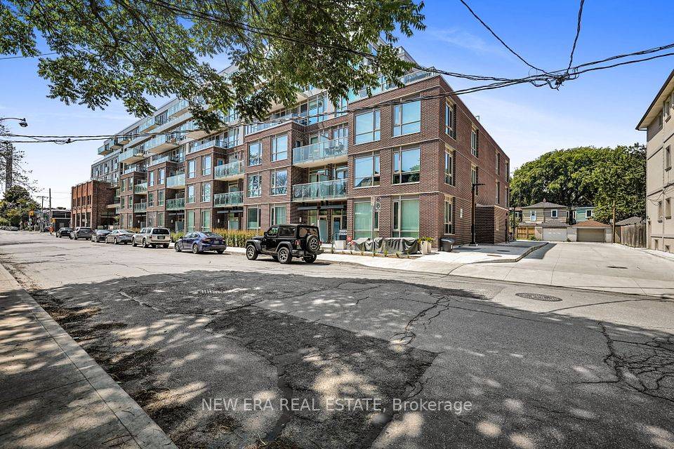 Toronto E01, ON M4M 0E4,150 Logan AVE #301