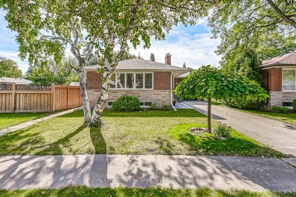 Toronto W09, ON M9P 1L4,3 Laurelwood CRES