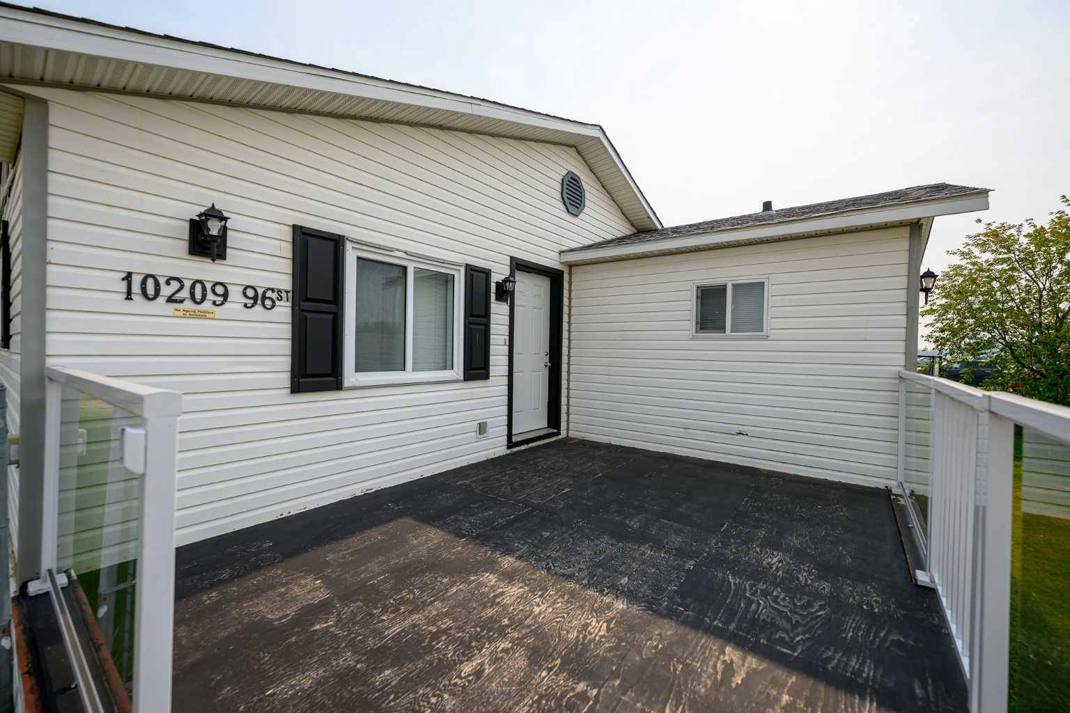 Clairmont, AB T8X 5E9,10209 96 ST