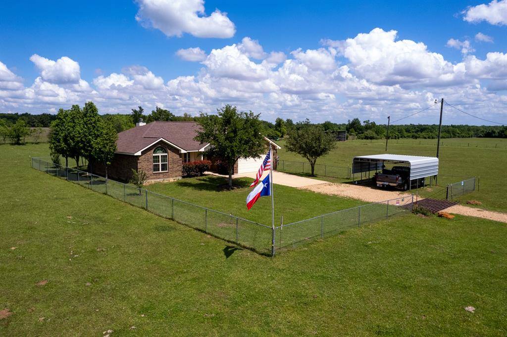 Gause, TX 77857,930 CR 357