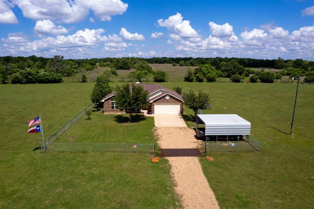 Gause, TX 77857,930 CR 357