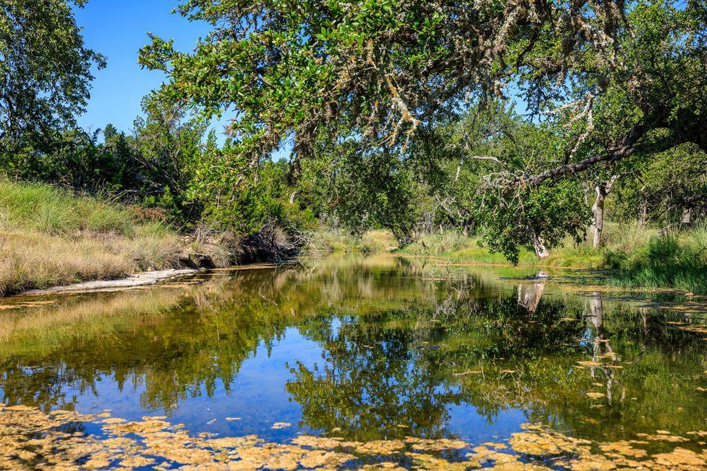 Fredericksburg, TX 78624,000 -- Ottmers Rd