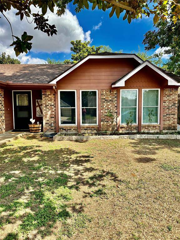 Arlington, TX 76016,4211 Worth Forest Drive