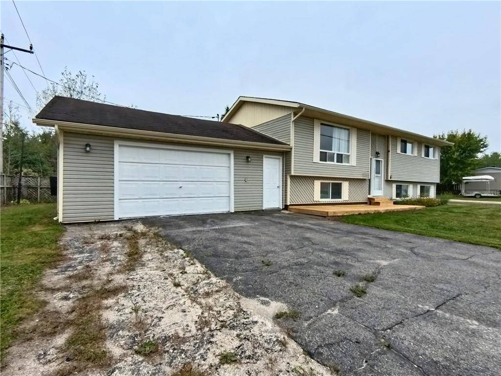 6 DEER Avenue, Manitouwadge, ON P0T 2C0