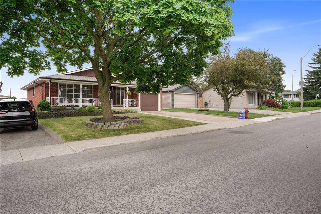 77 GREENFORD Drive, Hamilton, ON L8G 2G6