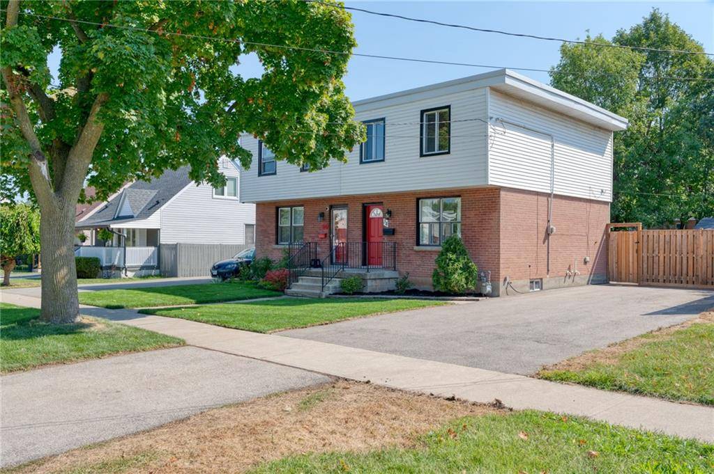 34 SUMACH Street, Hamilton, ON L8H 6W4